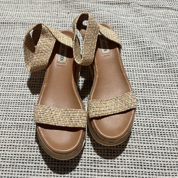 STEVE MADDEN Women's Elba Wedge Sandals Size 7M - Picture 1 of 5